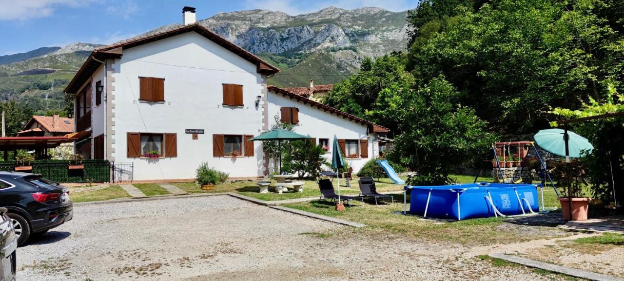Apartamentos Rurales La Tabla Country house
